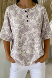 Damen Kurzarmshirt aus Waffelstrick mit Lavendel-Paisleymuster und Knopfdetails RSHW1707